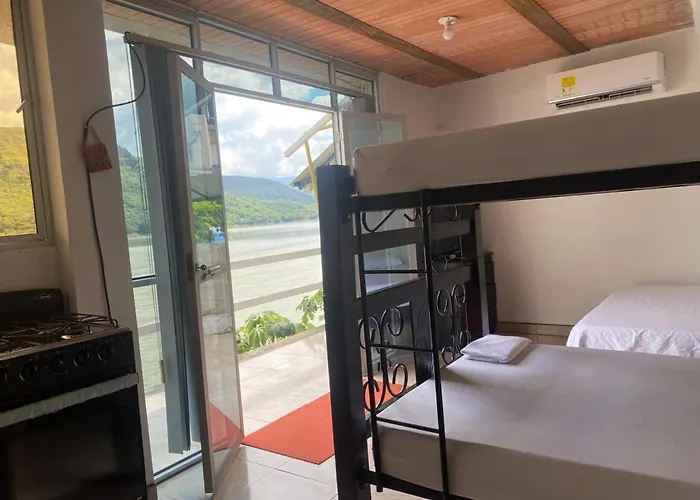 Apartamento De Verano A Orillas De La Represa De Prado 1 De 2